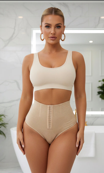String Gainant Taille Haute corset beige